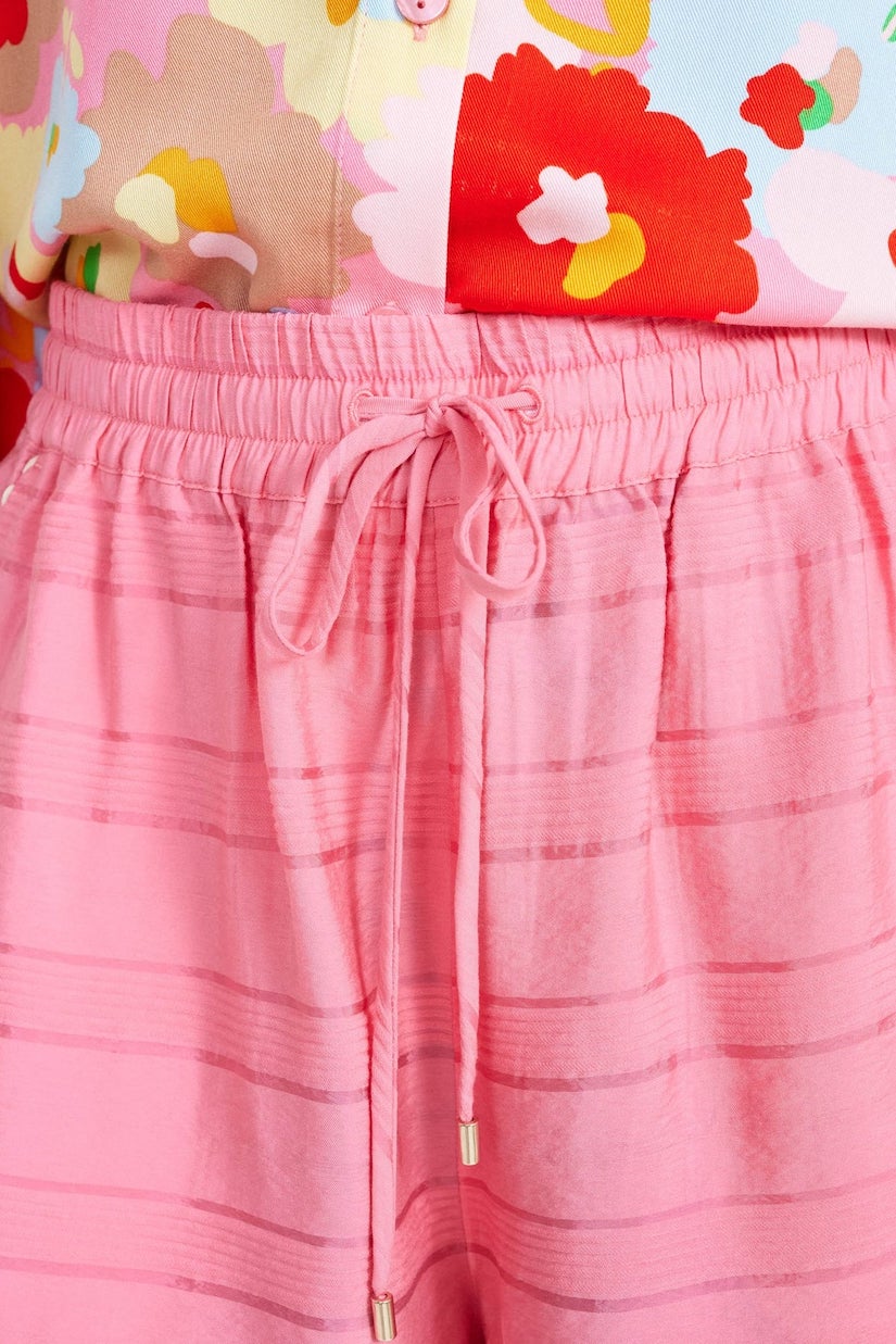 Regina Shorts Plumeria Regina Shorts Plumeria