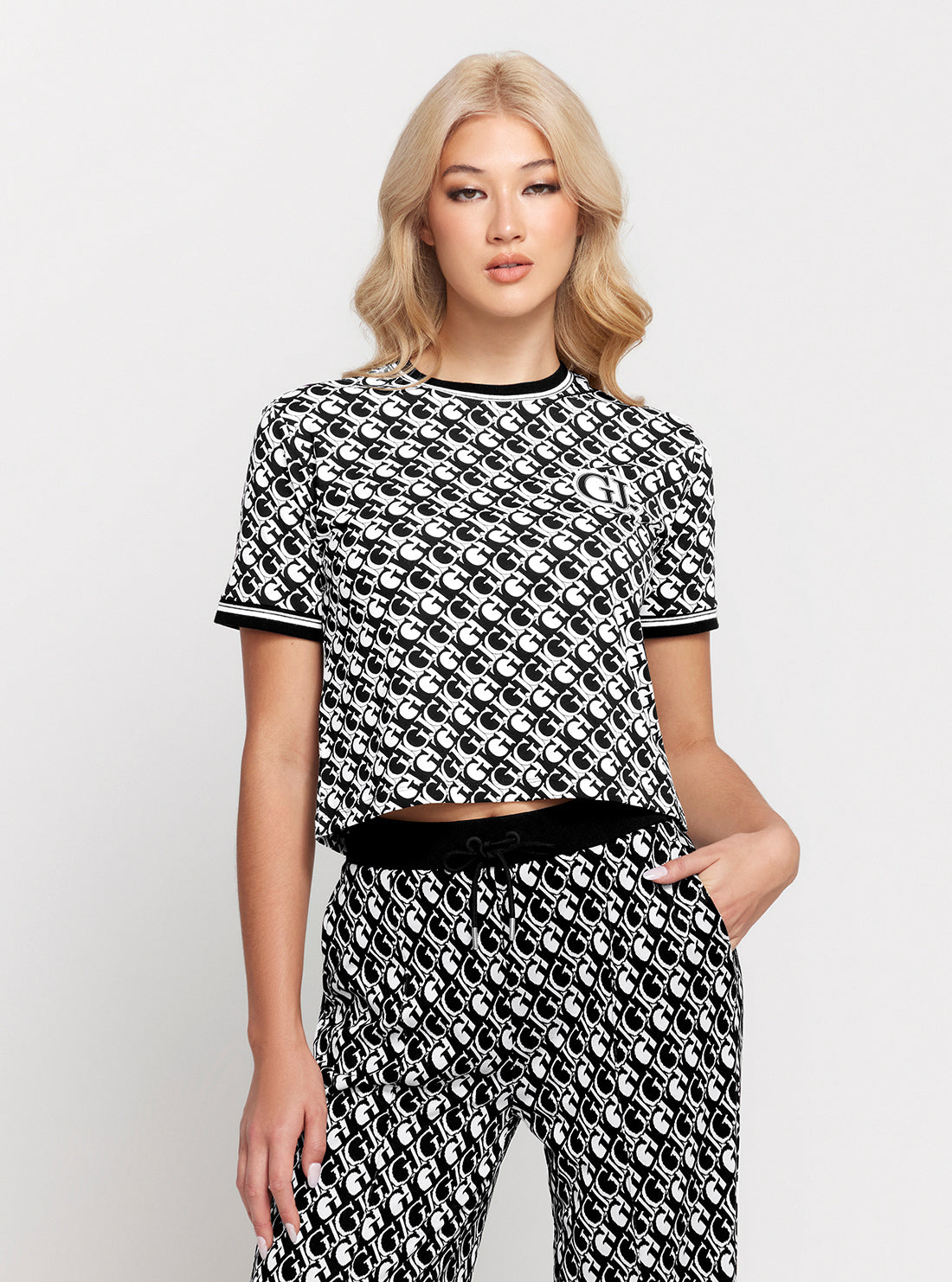 Black White Logomania Cropped T-Shirt Black White Logomania Cropped T-Shirt