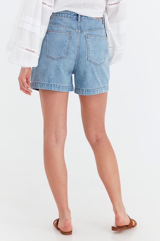 Kato Kolby Shorts Light Blue Denim