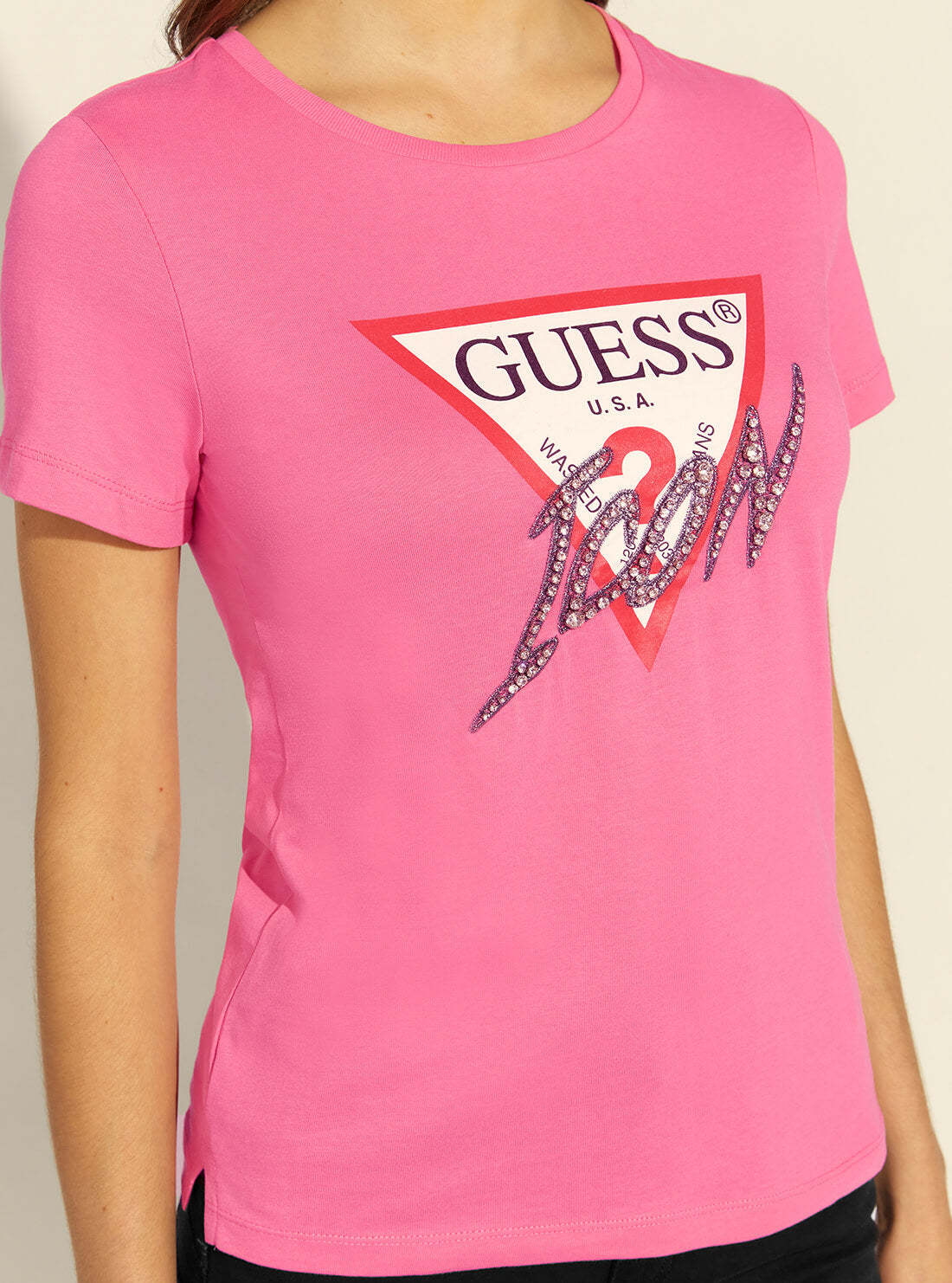Eco Pink Icon Logo T-Shirt Eco Pink Icon Logo T-Shirt